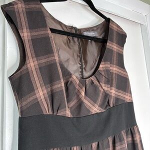 Plaid Dress Scoop Neck Classic Preppy Old Money Feminine Size 10 Brown Tan Black
